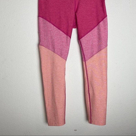 Outdoor Voices Pink Paneled Colorblock Leggings L - Picture 3 of 7